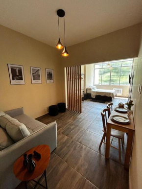 Apartamento a 300 metros da praia de Copacabana